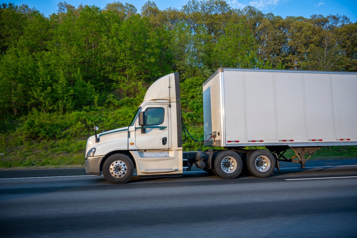 Rhode Island trucking regulations 2026: vehicle inspection standards and maintenance requirements